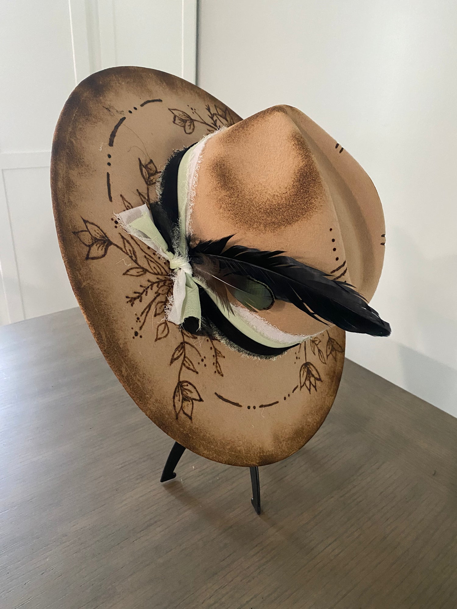 Light Green Flowers - Cowboy Hat